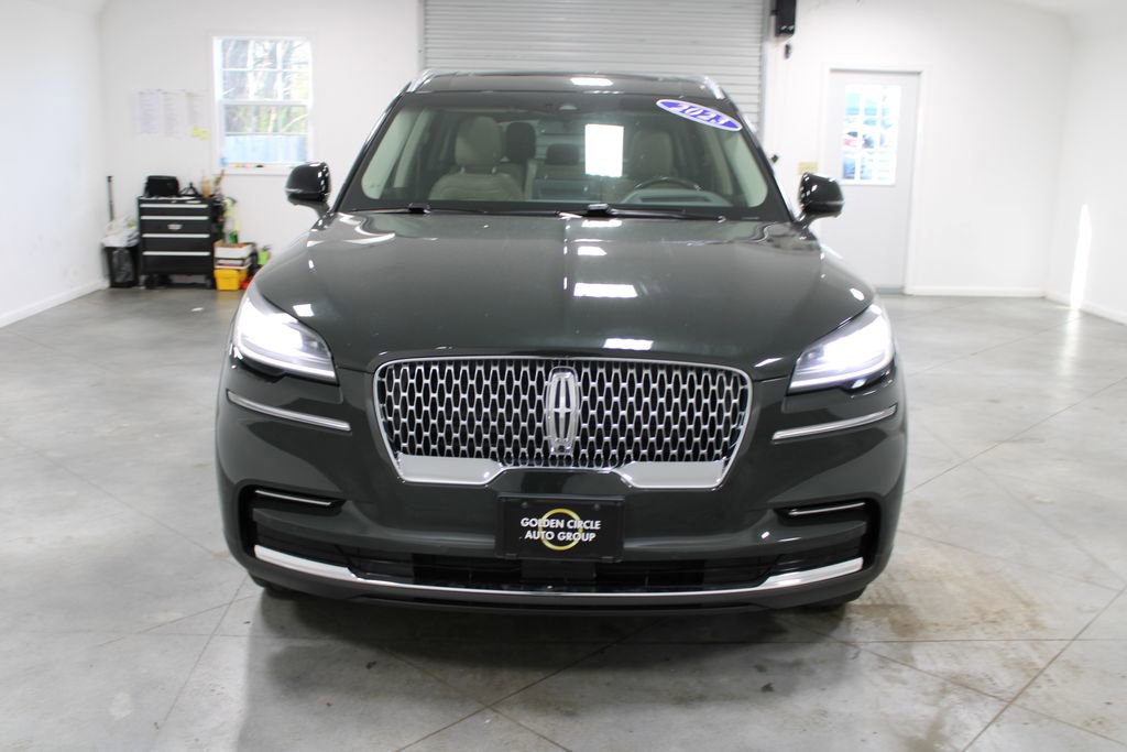 Used 2023 Lincoln Aviator Reserve w/ Equipment Group 201A AWD/4WD image 3