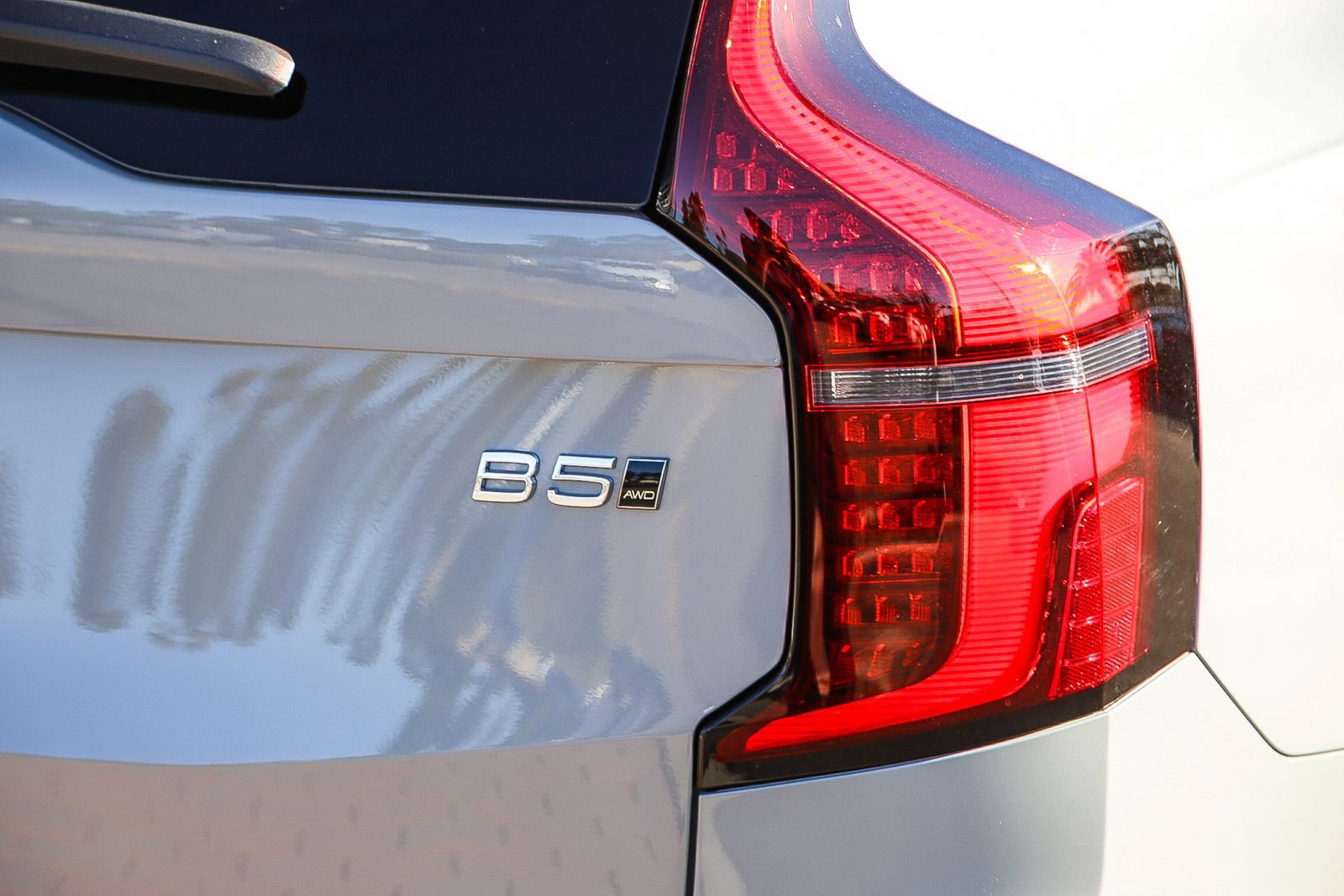 Certified 2025 Volvo XC90 B5 Core w/ Climate Package image 11