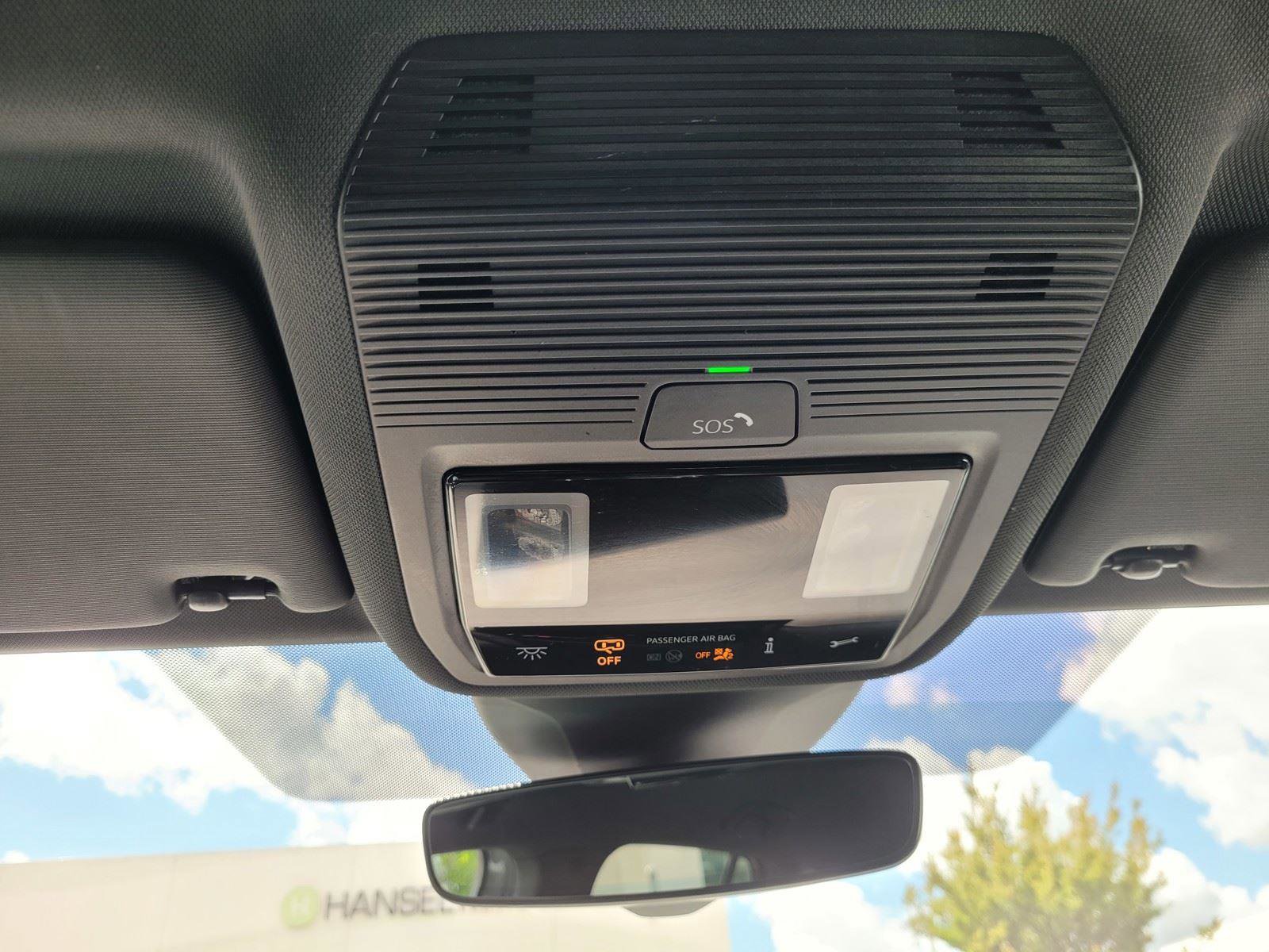Certified 2022 Volkswagen ID.4 Pro AWD/4WD image 29