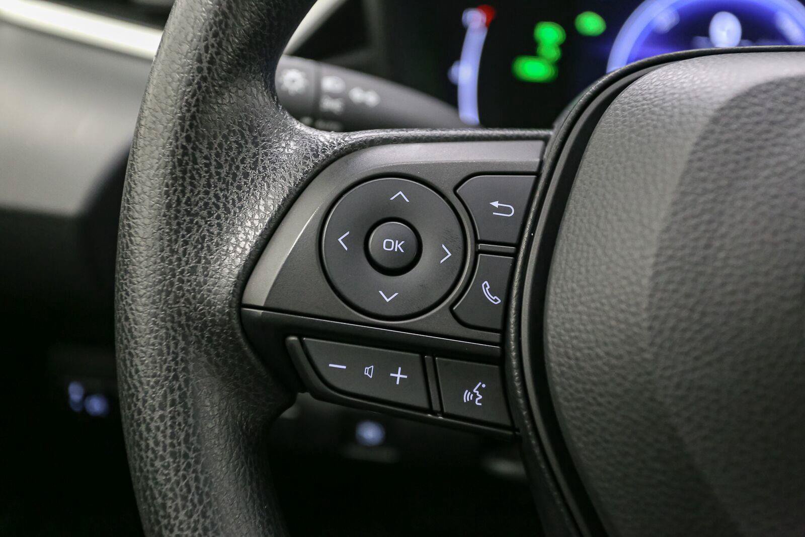 Certified 2026 Toyota Corolla LE AWD/4WD image 30