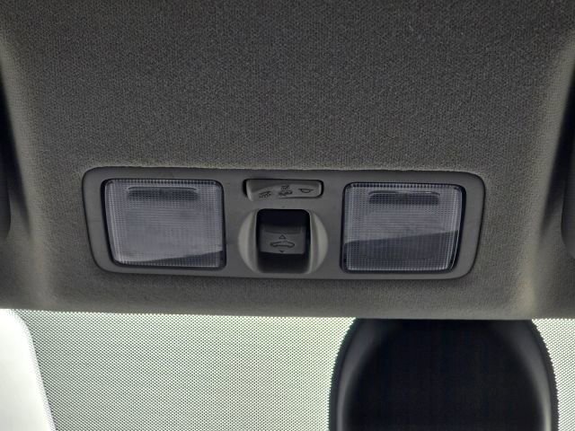 Used 2022 Hyundai Venue SEL FWD image 26