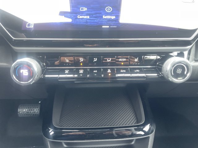 New 2027 Chevrolet Bolt LT w/ Comfort Package FWD image 19