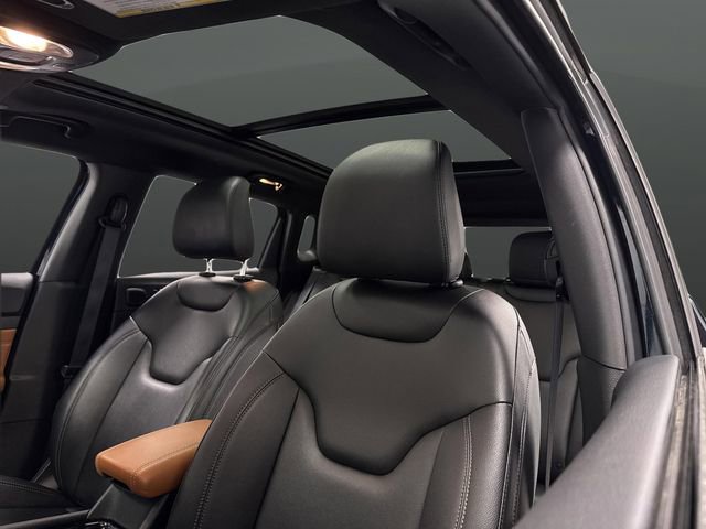 Used 2024 Jeep Compass Limited w/ Sun and Sound Group image 7