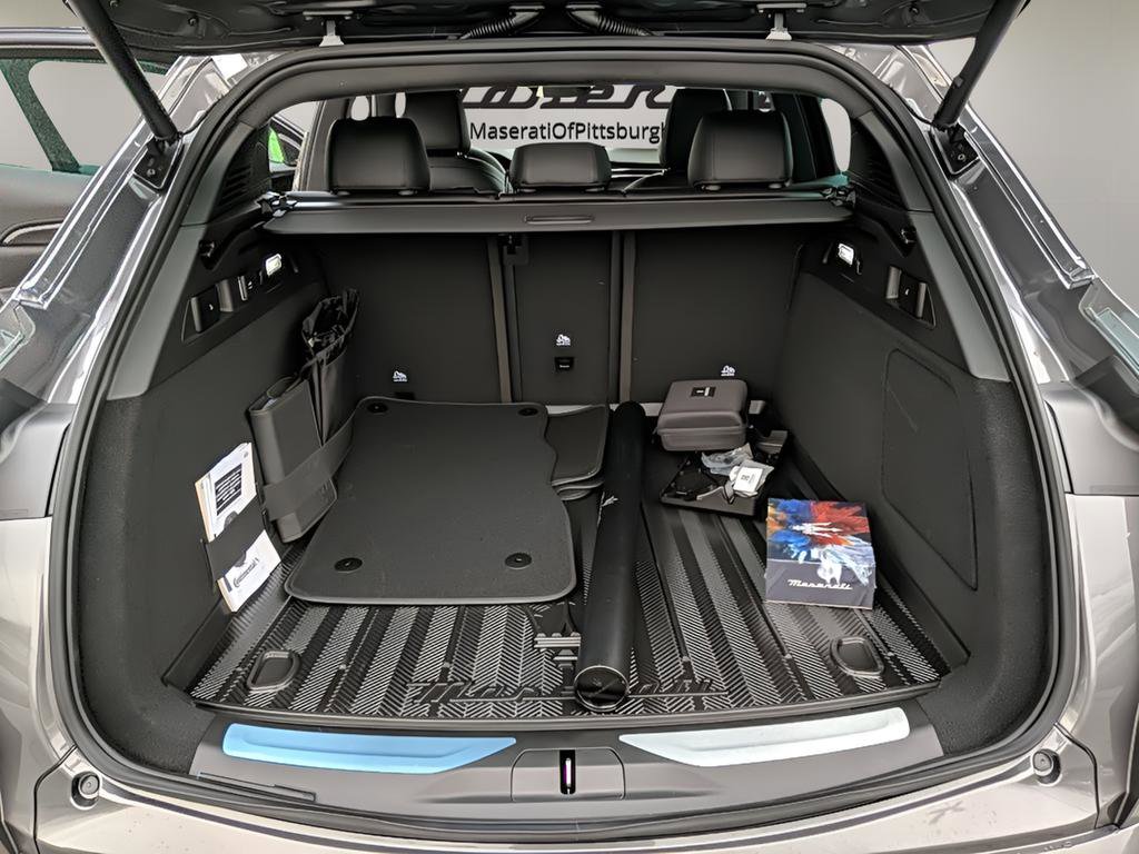 New 2023 Maserati Grecale GT image 32