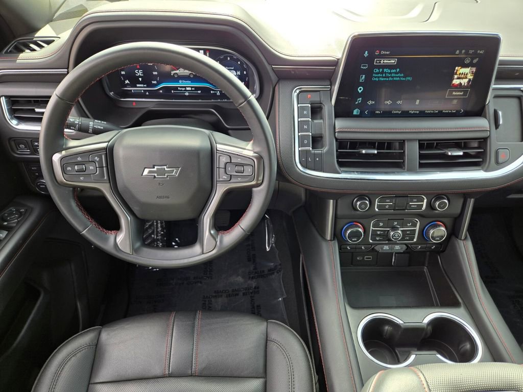 Used 2023 Chevrolet Suburban RST AWD/4WD image 15