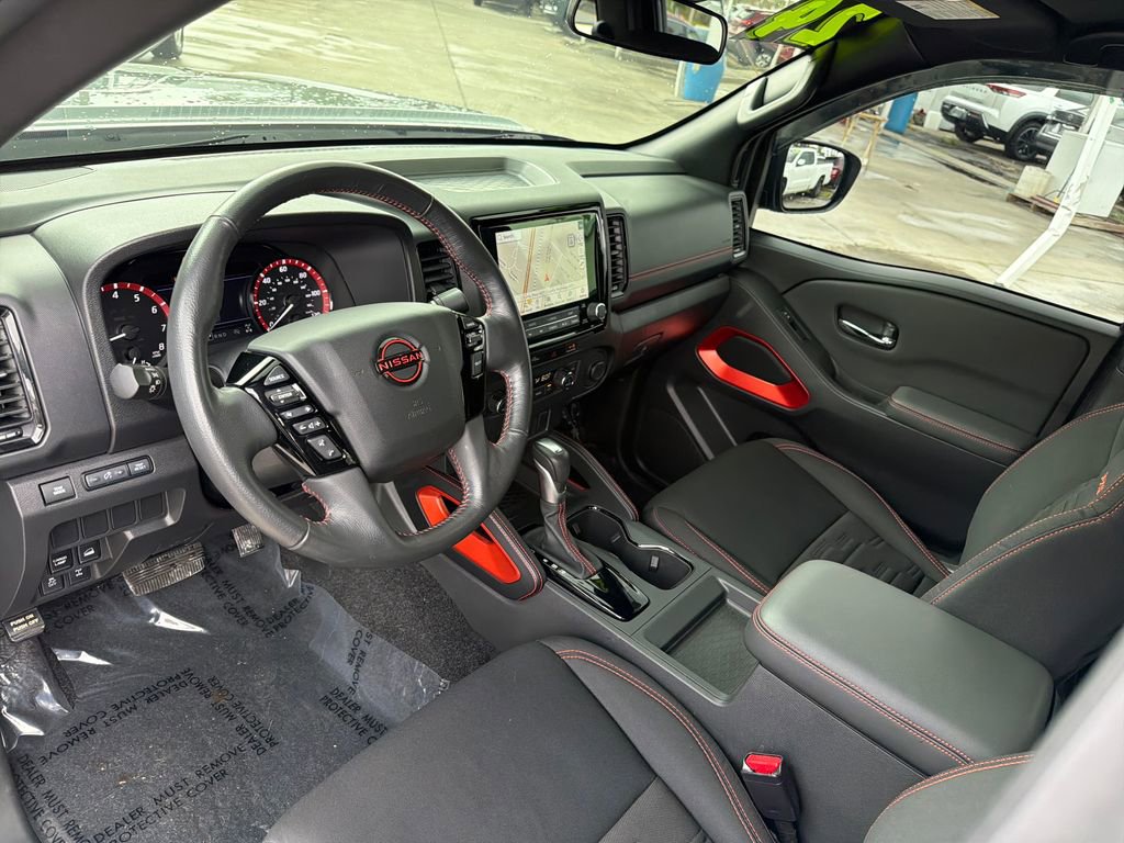 Used 2024 Nissan Frontier PRO-4X w/ Off-Road Protection Package image 13