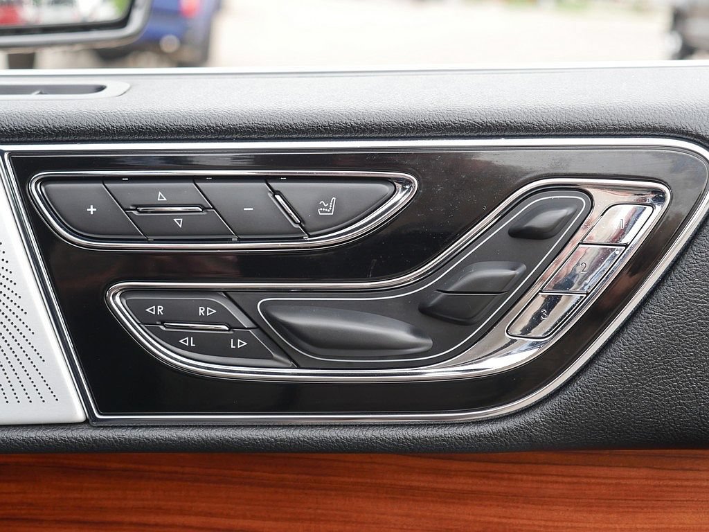 Used 2019 Lincoln Navigator Reserve AWD/4WD image 74