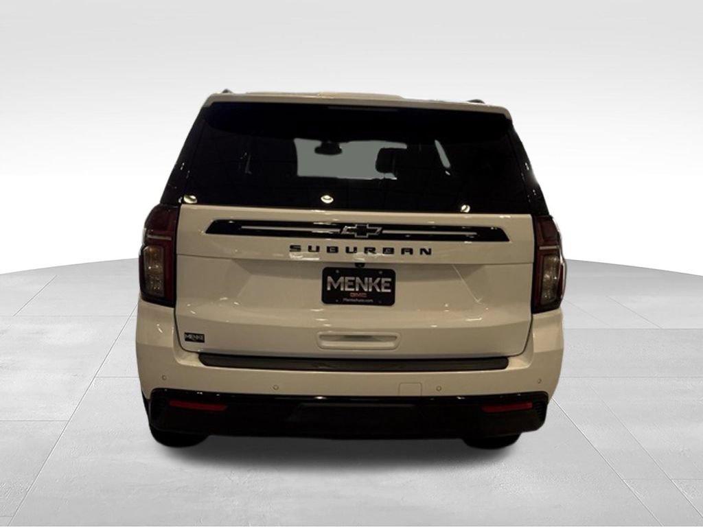 Used 2023 Chevrolet Suburban Z71 w/ Luxury Package AWD/4WD image 6