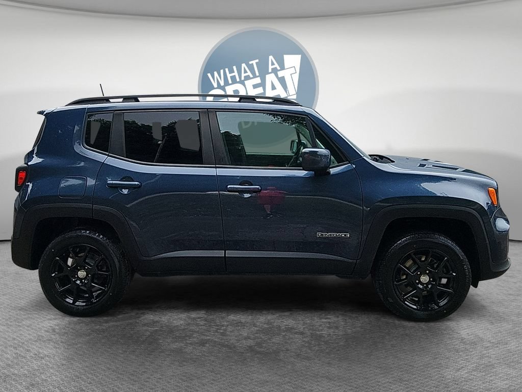 Used 2020 Jeep Renegade Latitude AWD/4WD image 2