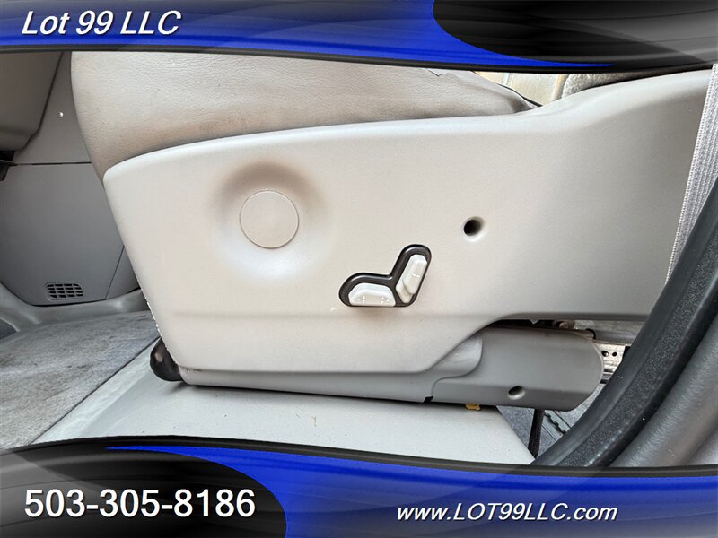 Used 2007 Buick Terraza CXL w/ Driver Confidence Package FWD image 35