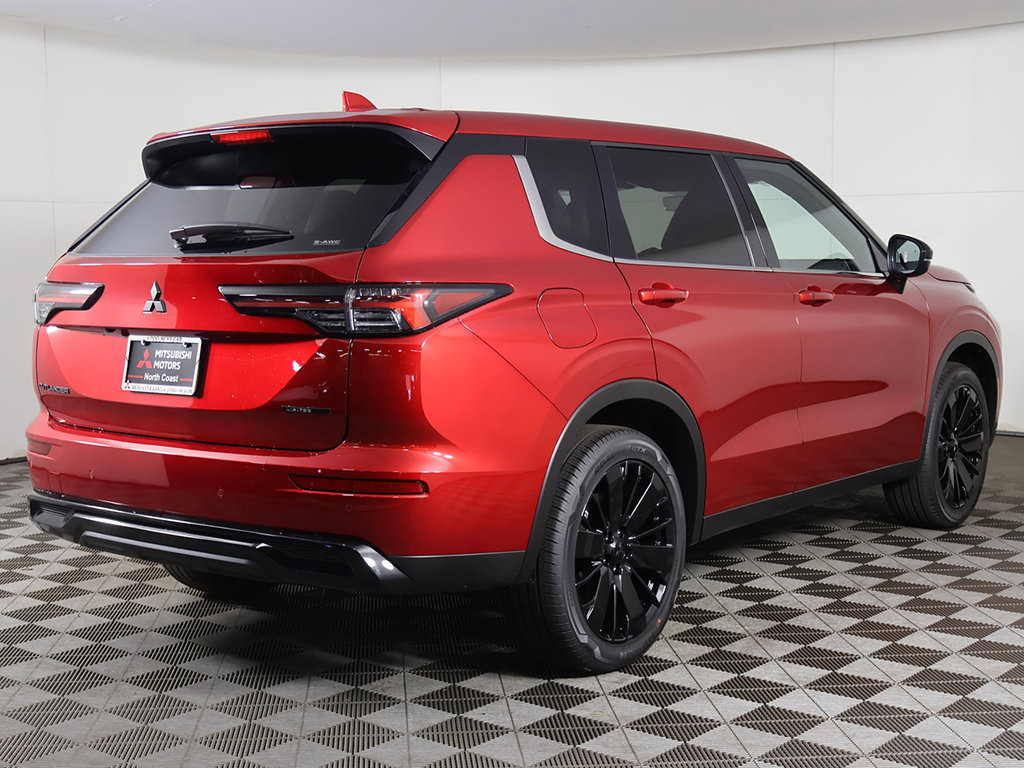 New 2026 Mitsubishi Outlander LE AWD/4WD image 10
