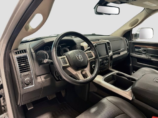 Used 2018 RAM 3500 Laramie AWD/4WD image 8