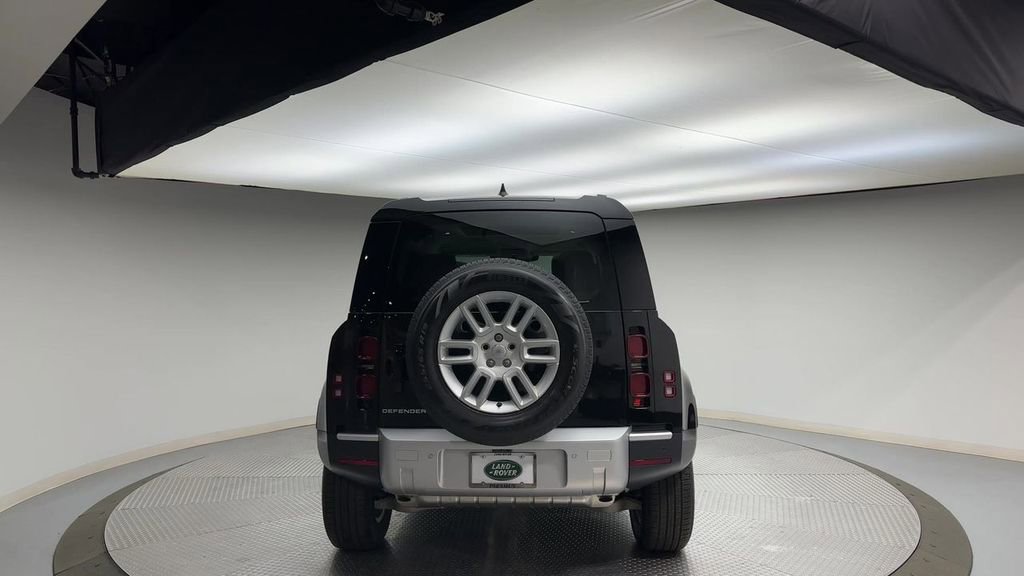 Certified 2024 Land Rover Defender 110 S AWD/4WD image 7