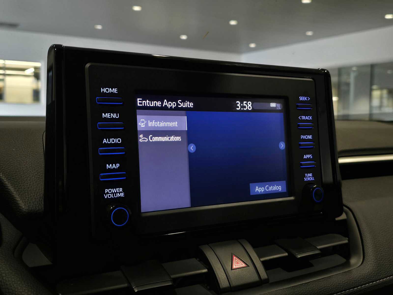 Used 2019 Toyota RAV4 LE image 32