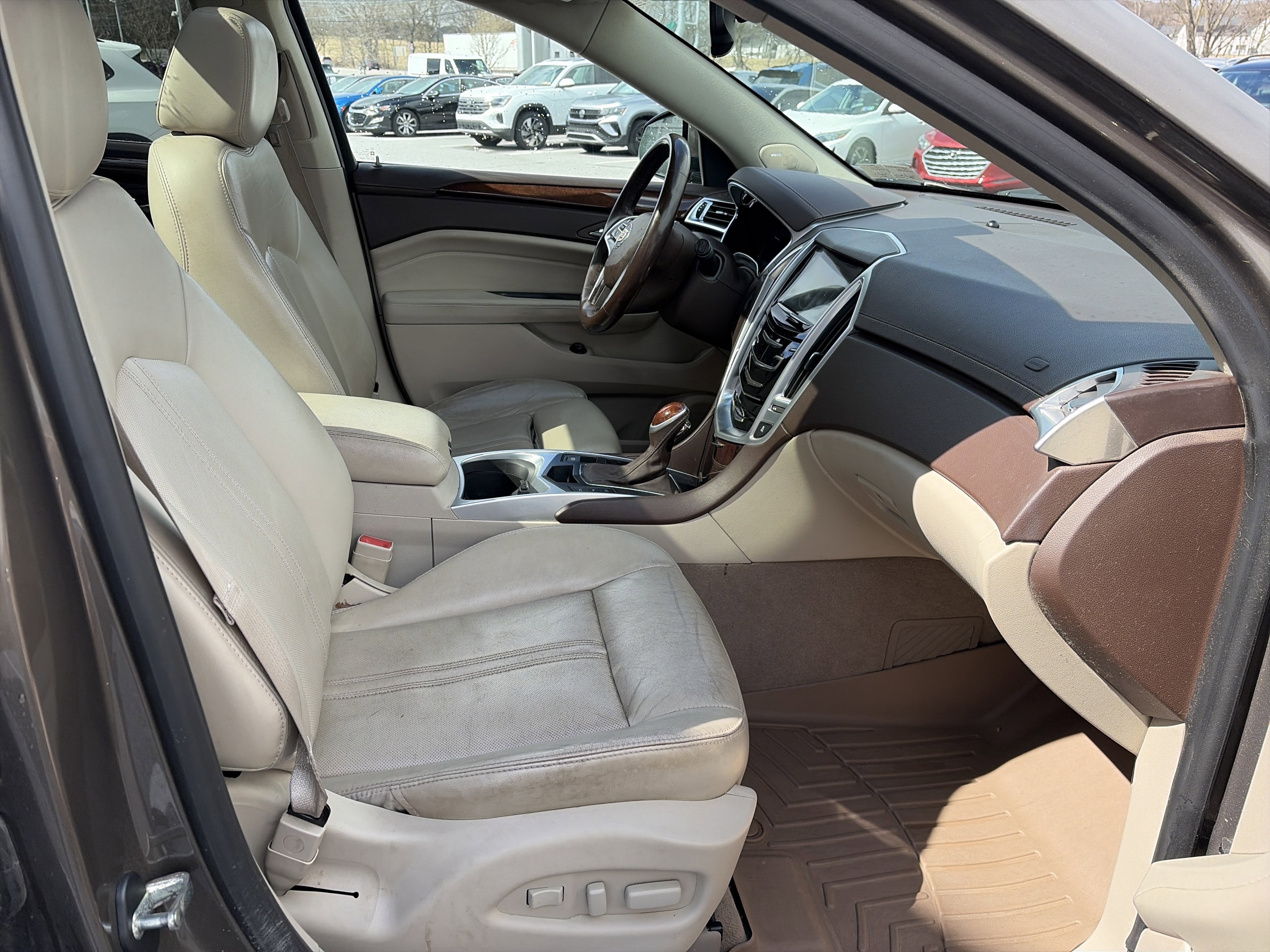Used 2016 Cadillac SRX Luxury w/ Driver Awareness Package image 30