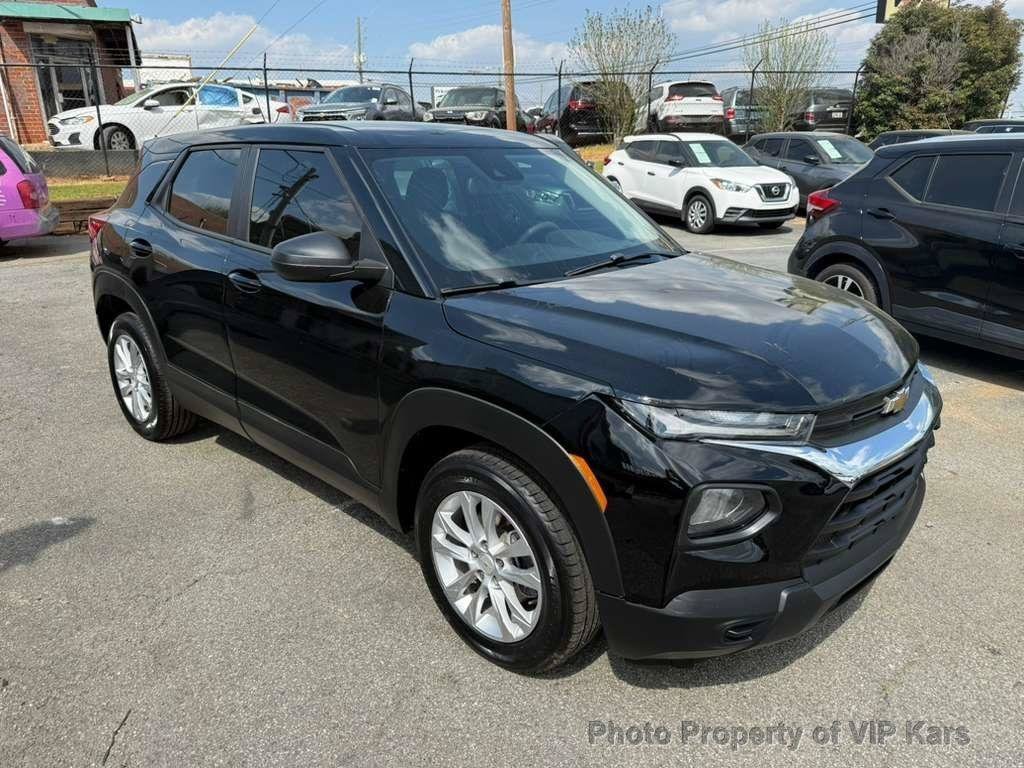Used 2021 Chevrolet TrailBlazer LS FWD image 3