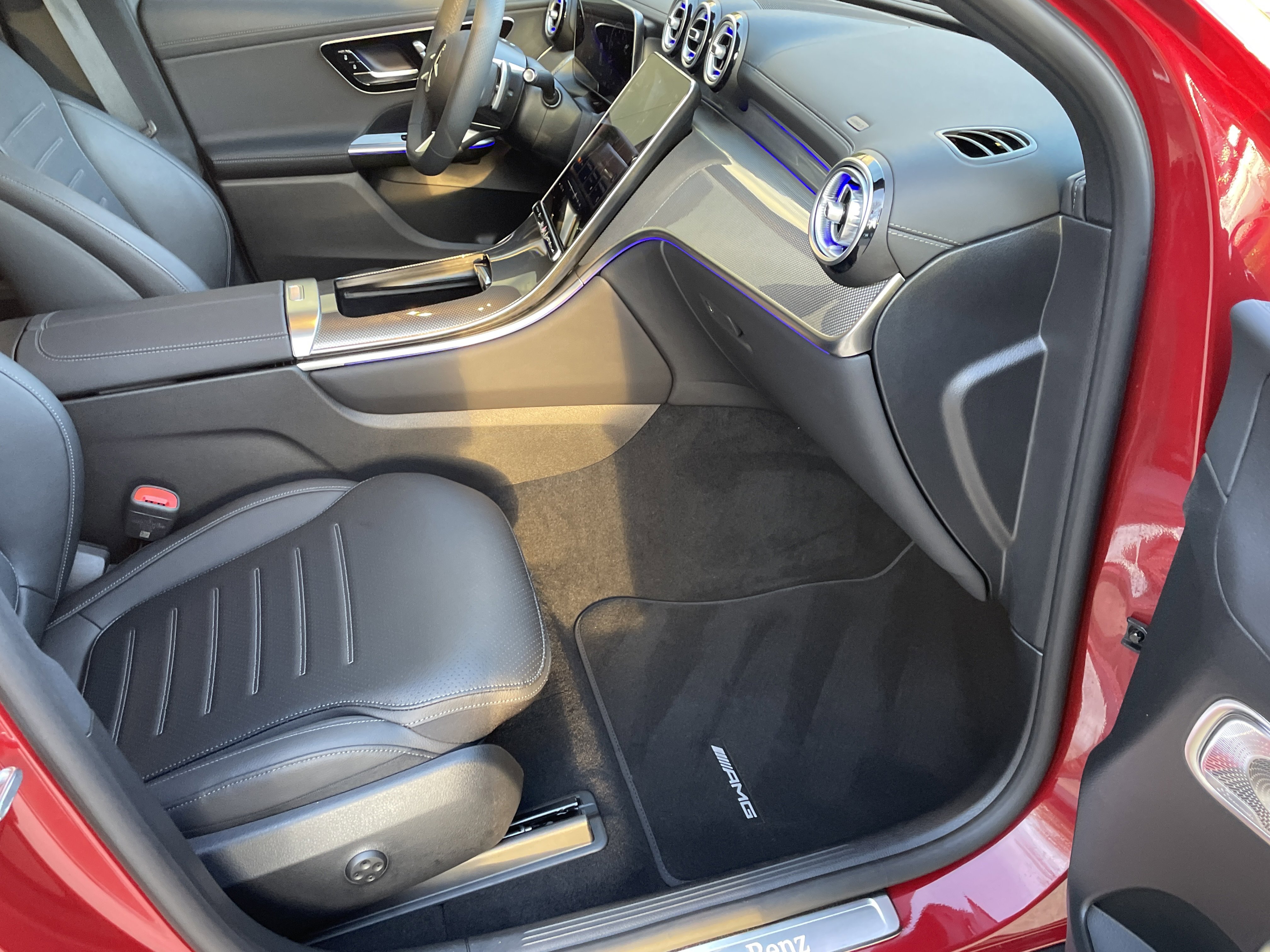 Certified 2025 Mercedes-Benz GLC 300 4MATIC image 46