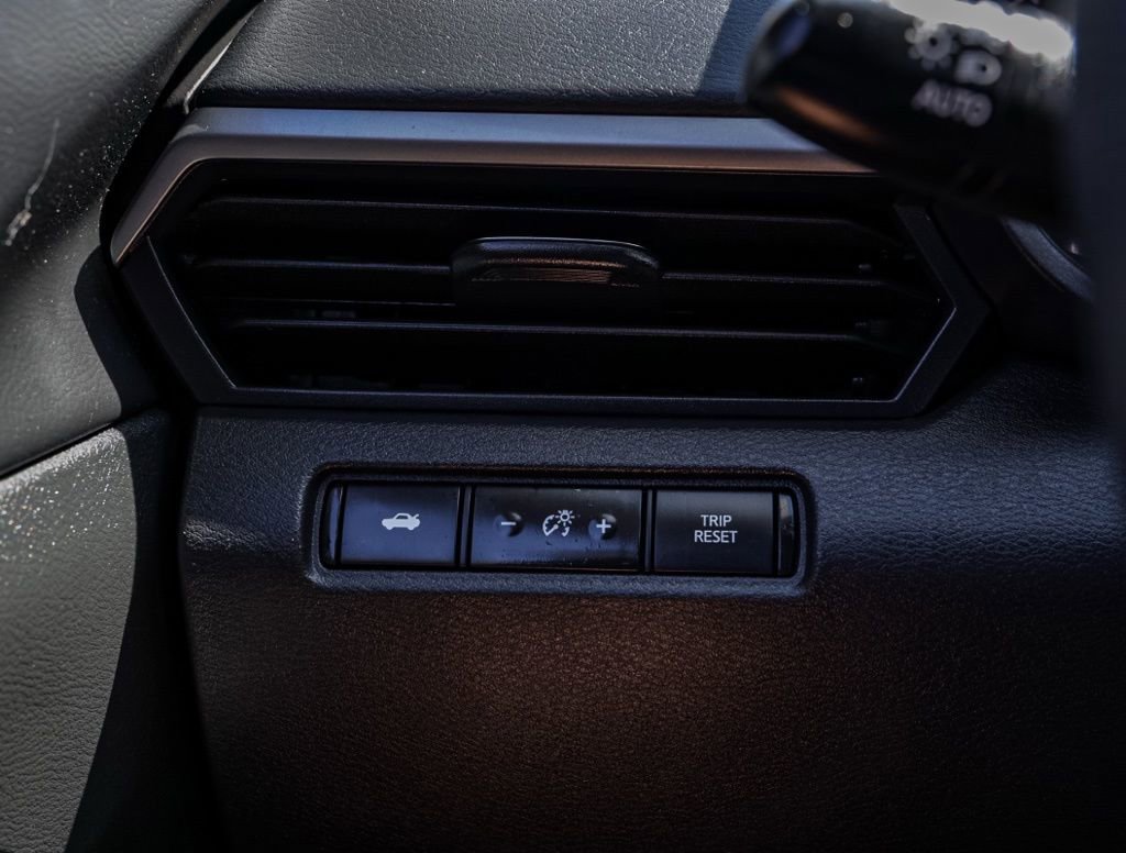 Used 2024 Nissan Altima 2.5 S image 31