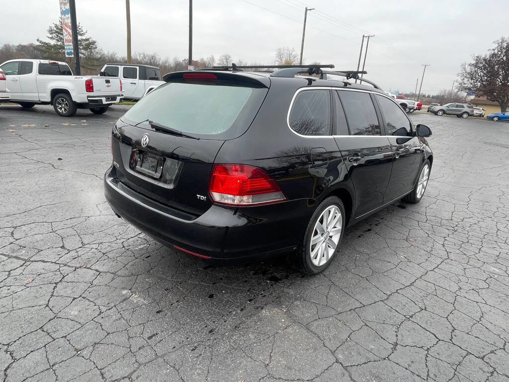 Used 2011 Volkswagen Jetta TDI w/ Wheel & Sunroof Pkg image 1