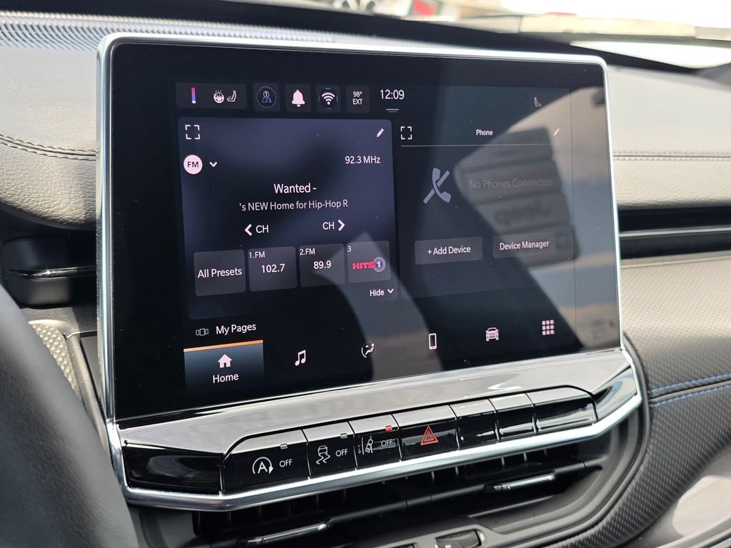 New 2026 Jeep Compass Latitude AWD/4WD image 16