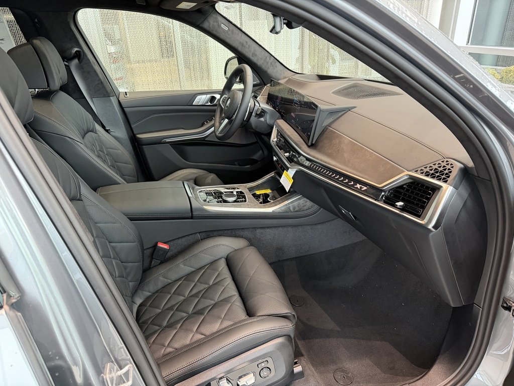 New 2026 BMW X7 xDrive40i w/ M Sport Package image 15