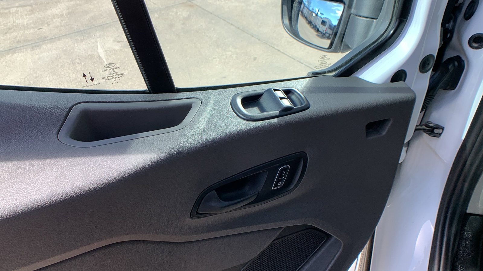 Used 2024 Ford Transit 250 148 Medium Roof Extended AWD image 12