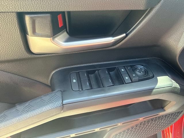 Used 2025 Toyota Tacoma TRD Sport w/ TRD Sport Upgrade Package AWD/4WD image 11