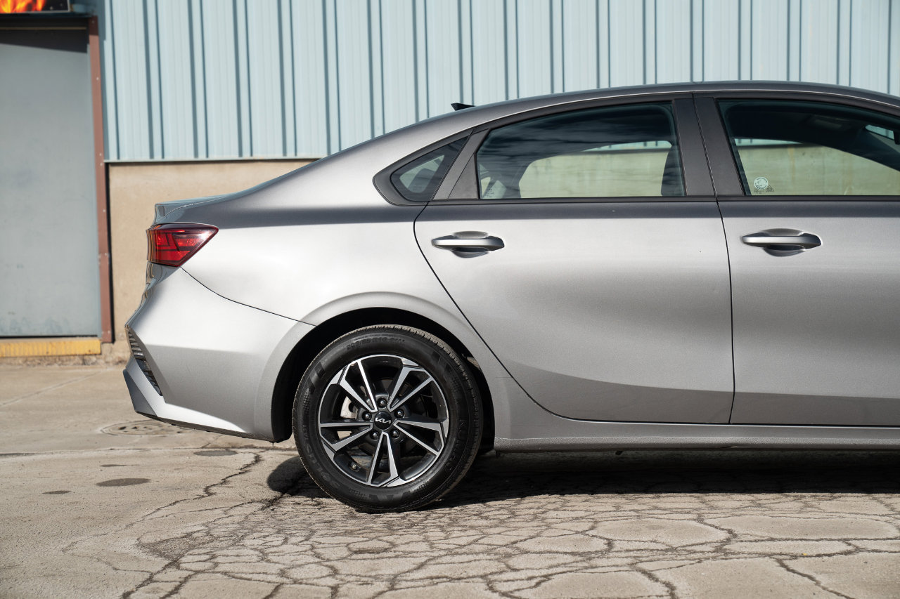 Used 2024 Kia Forte LXS image 12