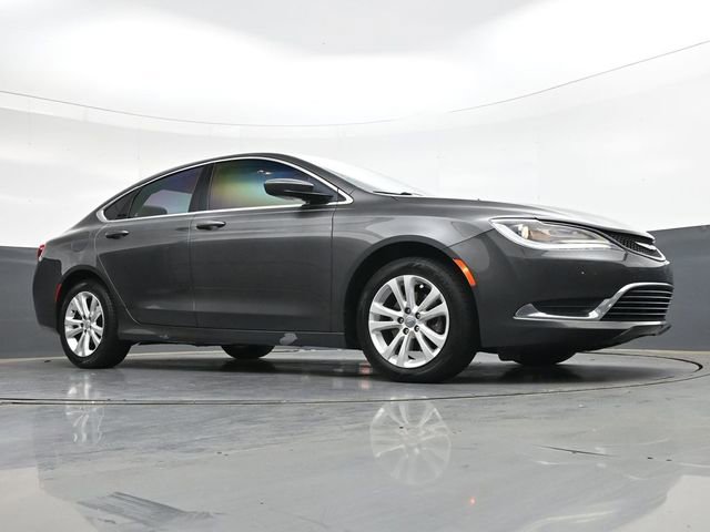 Used 2017 Chrysler 200 Limited Platinum FWD image 29