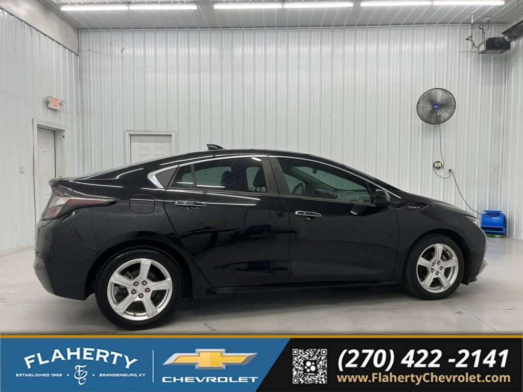 Used 2017 Chevrolet Volt LT w/ Comfort Package FWD video 2