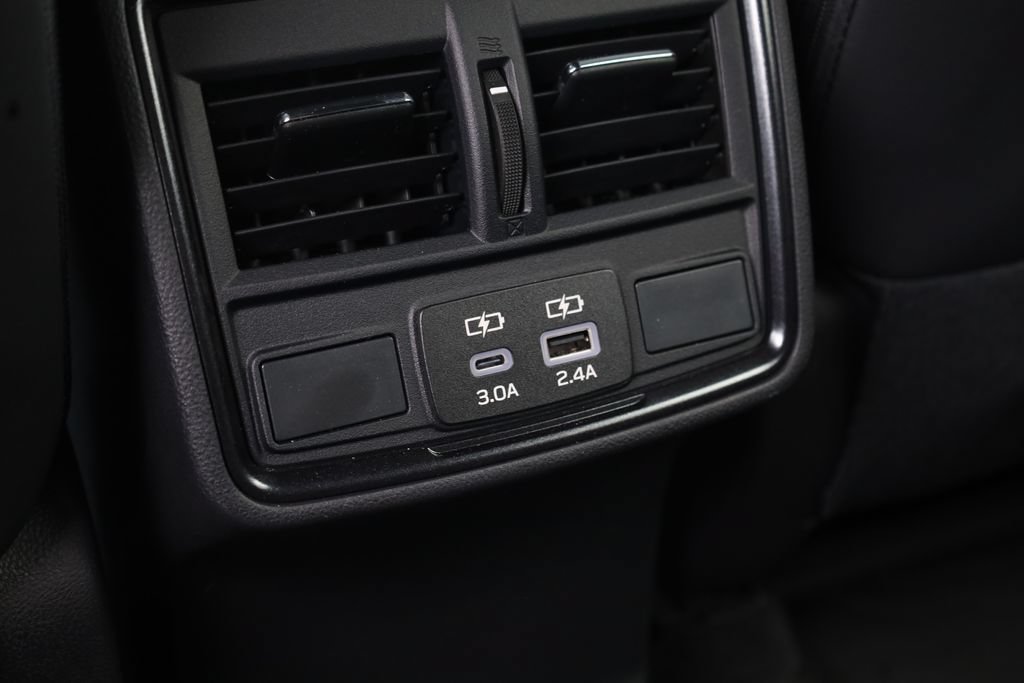 Used 2026 Subaru Forester Limited AWD/4WD image 24