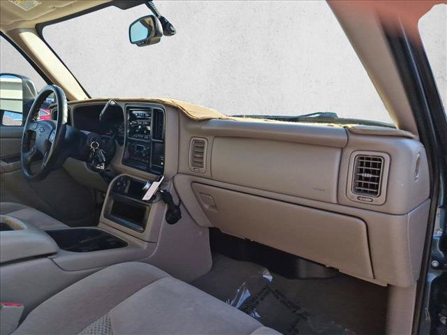Used 2006 Chevrolet Silverado 2500 LT w/ Heavy-Duty Power Package RWD image 19