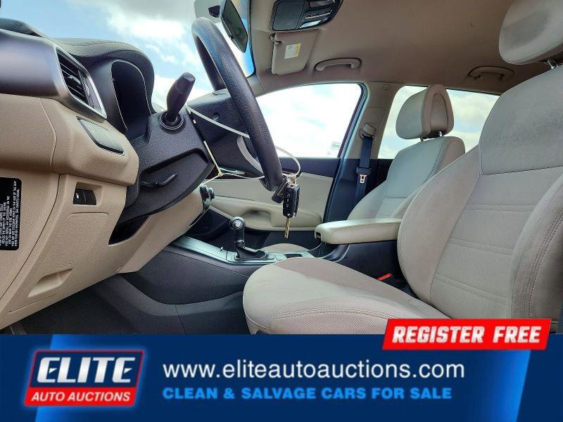 Used 2017 Kia Sorento LX AWD/4WD image 14