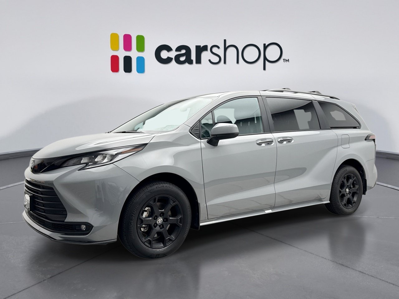 Used 2025 Toyota Sienna XLE Woodland Edition