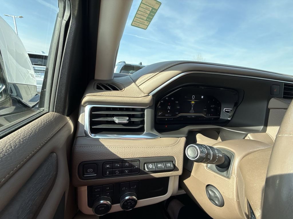 Certified 2022 GMC Yukon Denali AWD/4WD image 24