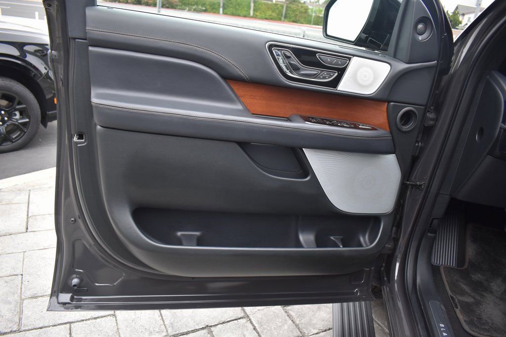 Used 2024 Lincoln Navigator Black Label image 24