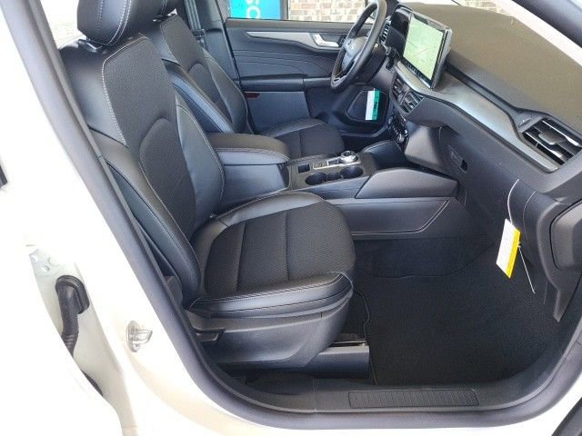New 2025 Ford Escape SE image 23