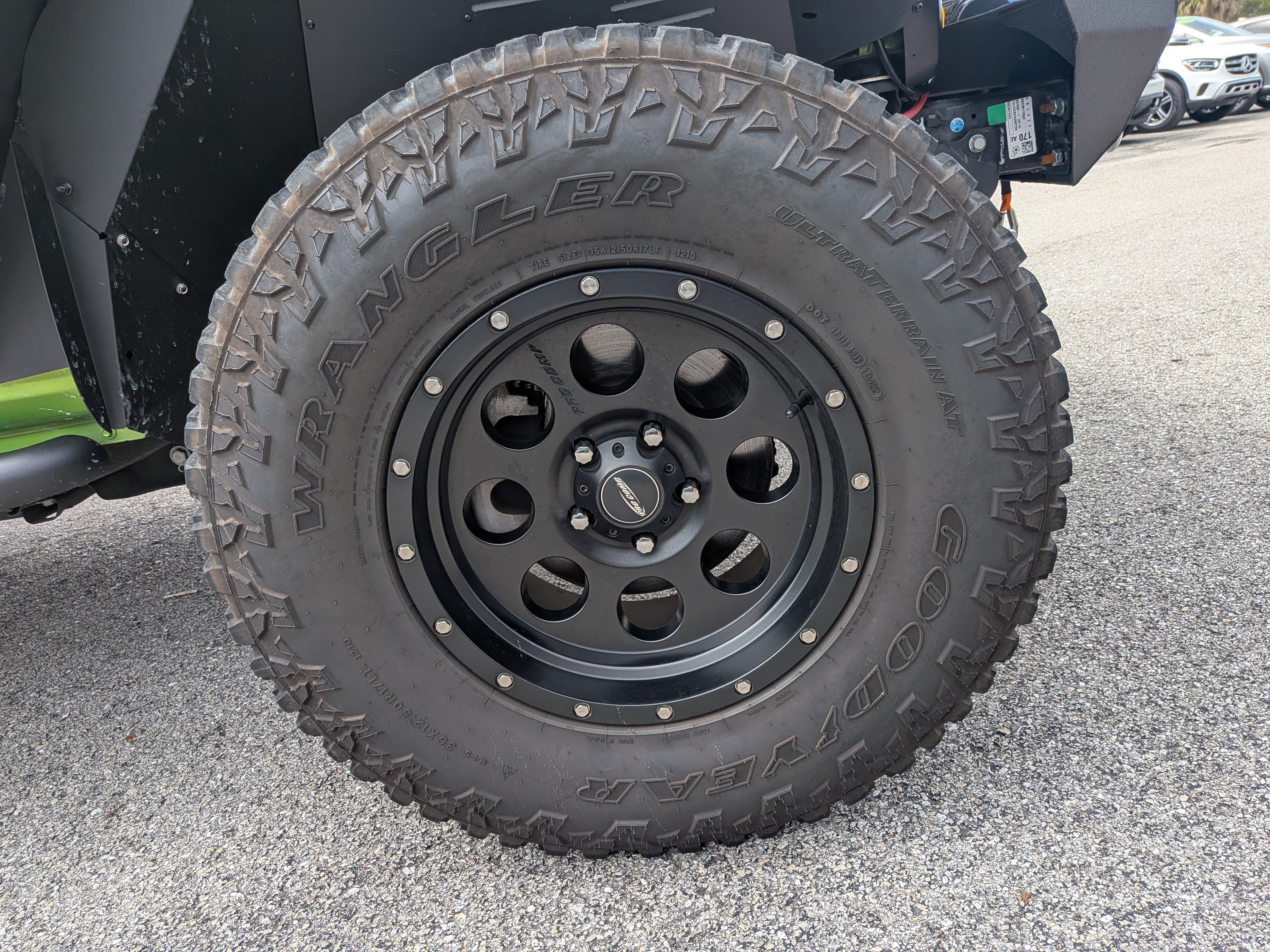 Used 2018 Jeep Wrangler Sport AWD/4WD image 10