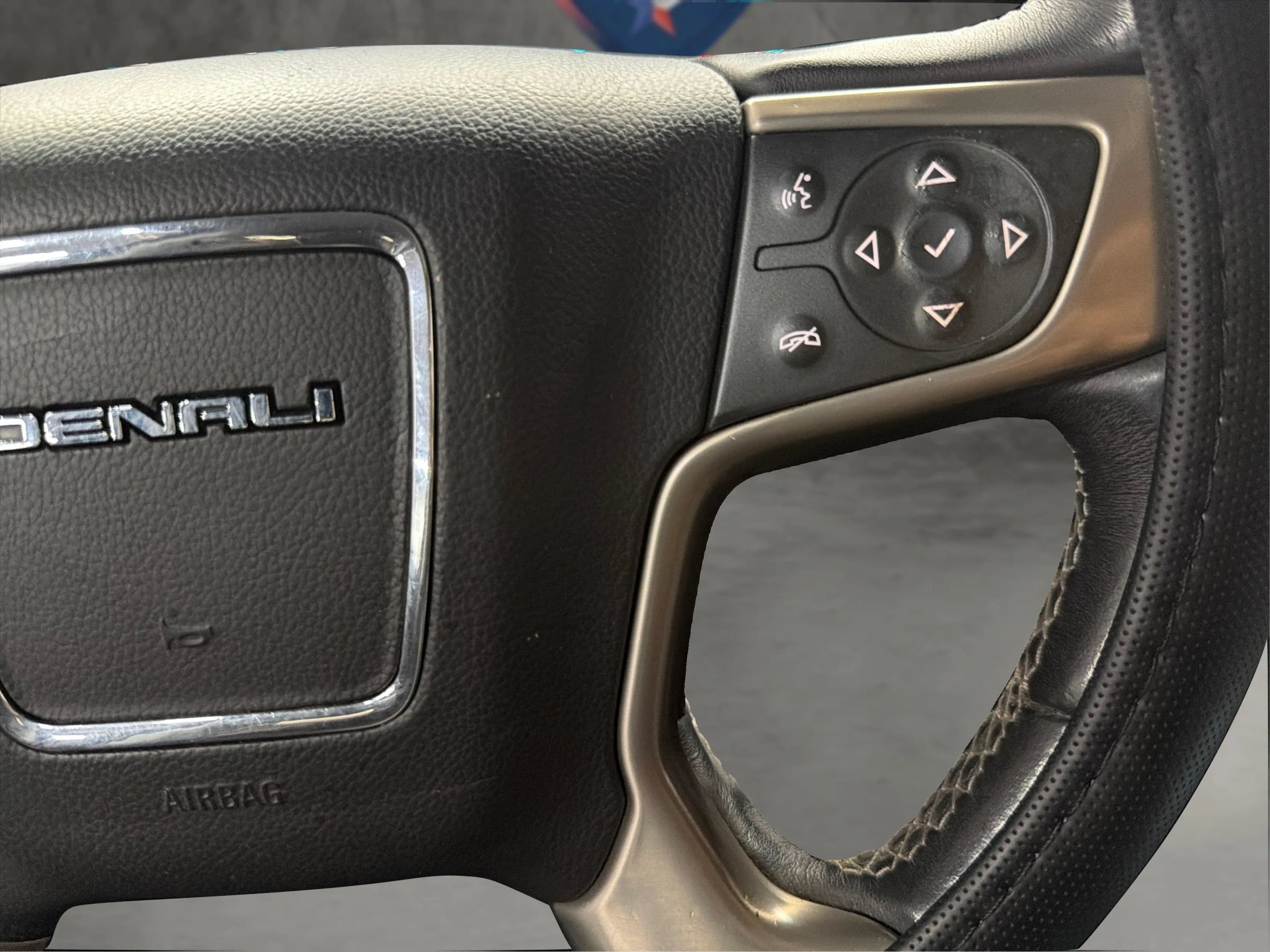 Used 2019 GMC Yukon XL Denali w/ Denali Ultimate Package RWD image 26