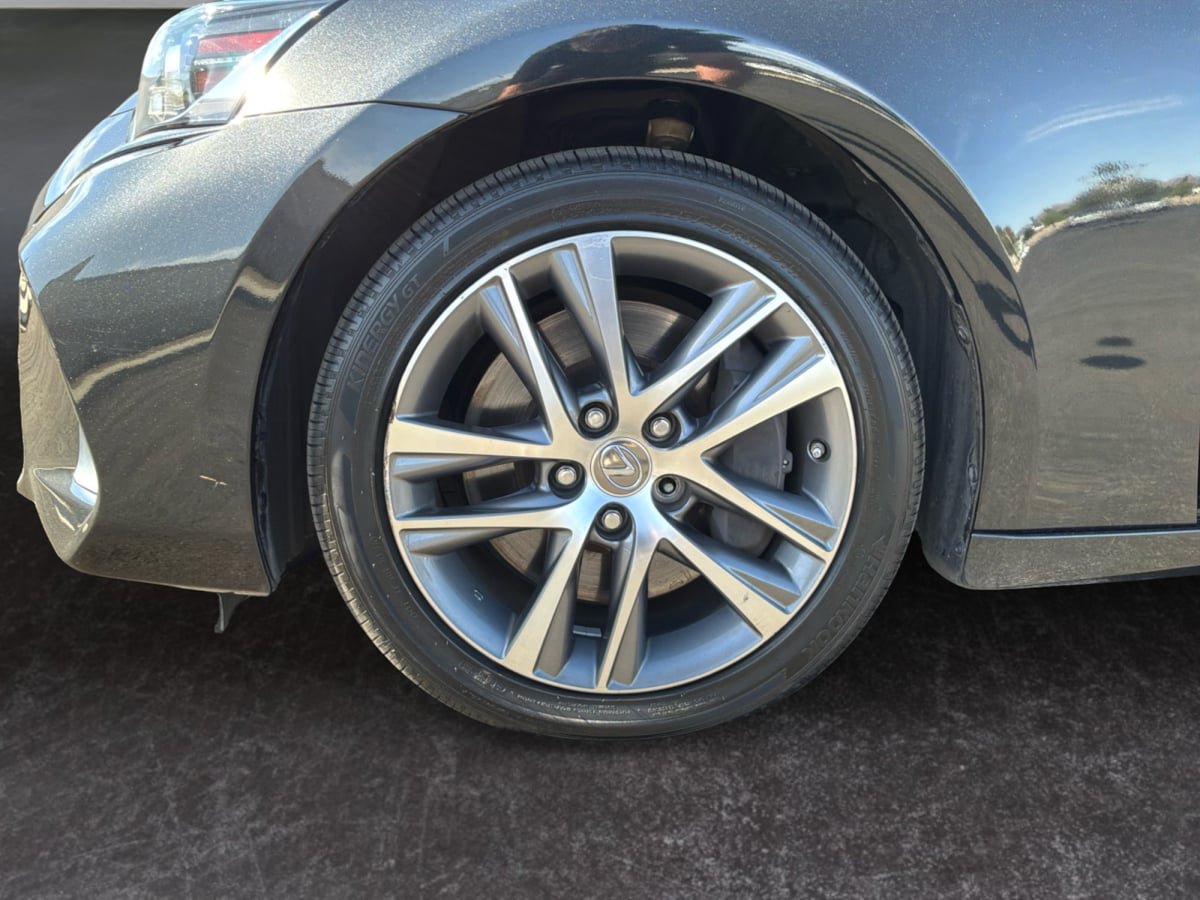 Used 2020 Lexus IS 300 w/ Accessory Package 2 RWD image 9