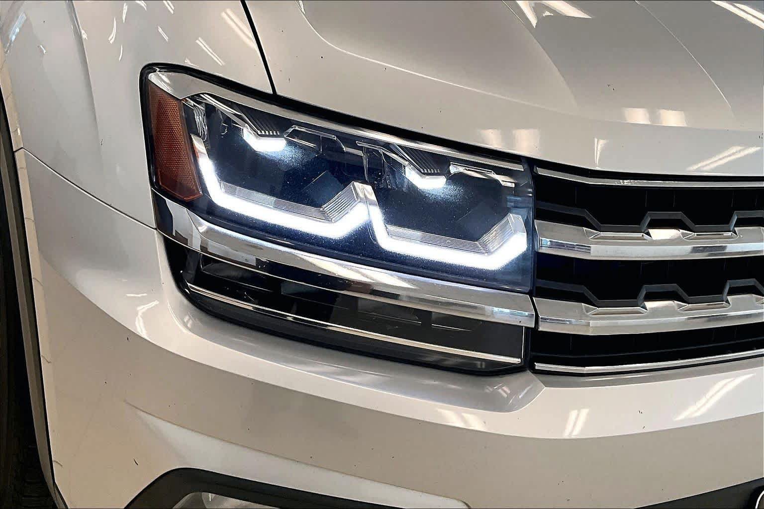 Used 2018 Volkswagen Atlas SEL FWD image 26