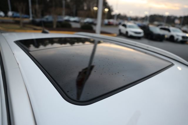 Used 2023 Buick Encore GX Essence w/ Experience Buick Package image 8