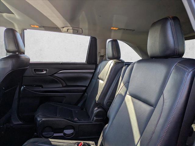 Used 2019 Toyota Highlander Limited image 15