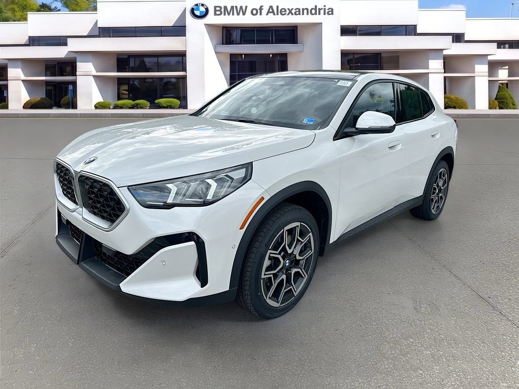 Used 2026 BMW X2 xDrive28i w/ Technology Package AWD/4WD image 1