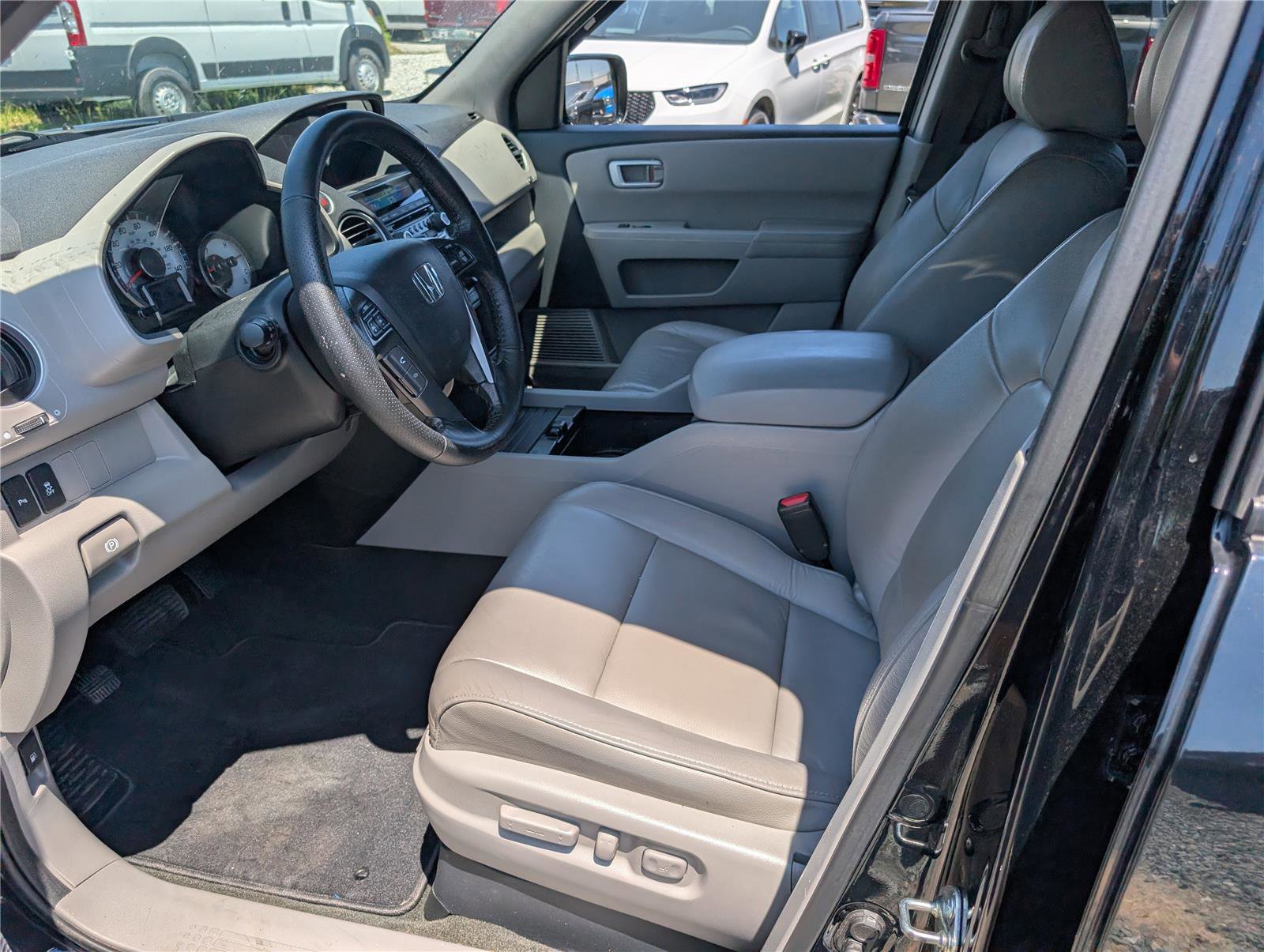 Used 2015 Honda Pilot Touring image 16