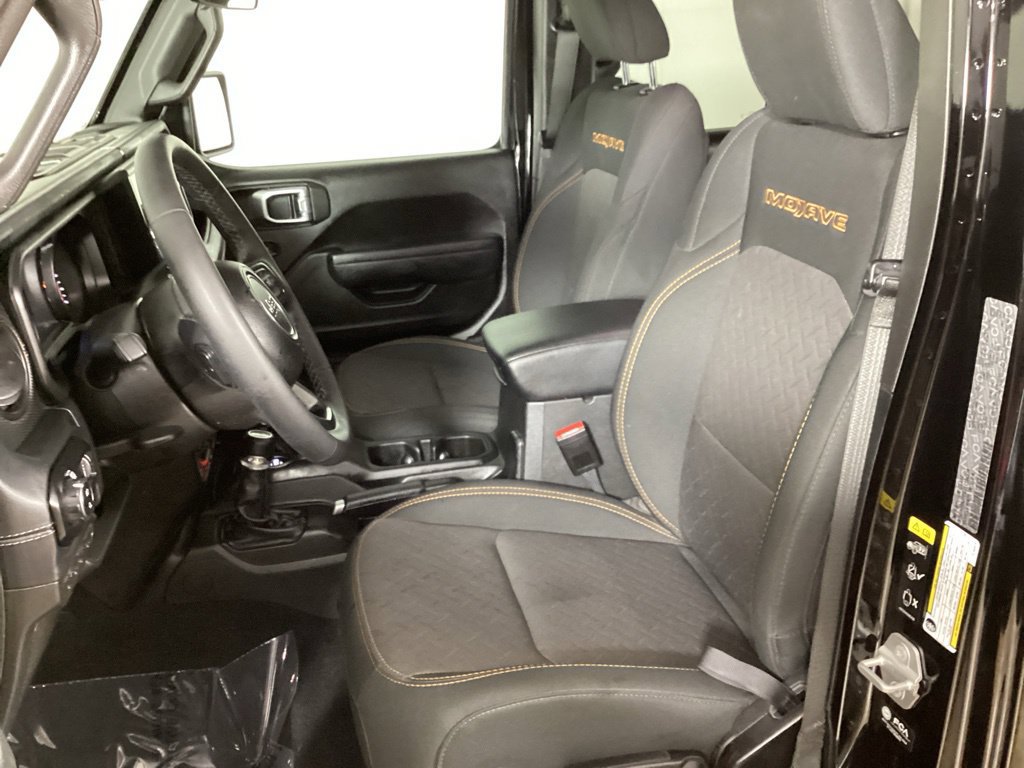 Used 2026 Jeep Gladiator Mojave AWD/4WD image 12