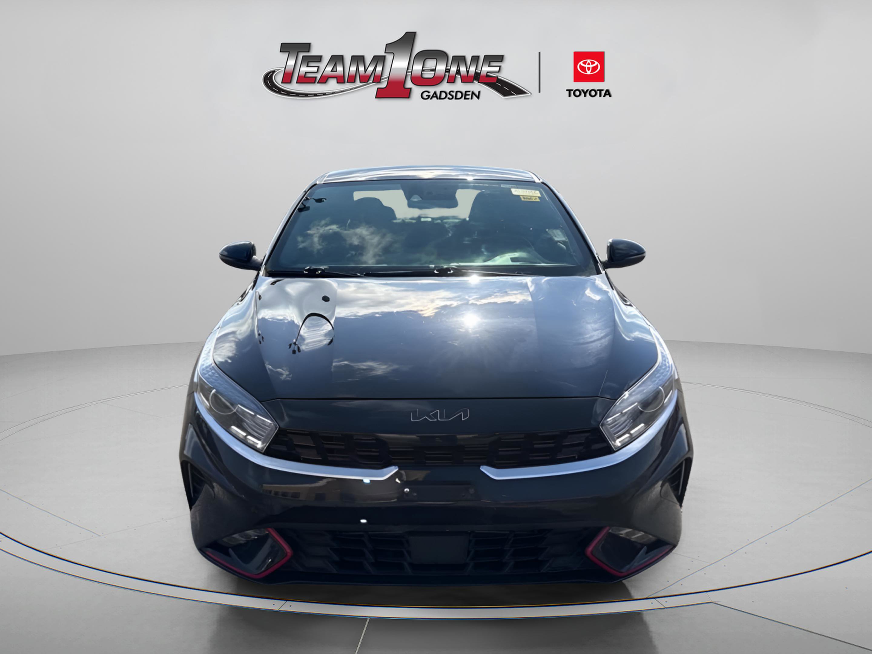 Used 2023 Kia Forte GT-Line w/ GT-Line Technology Package FWD image 2