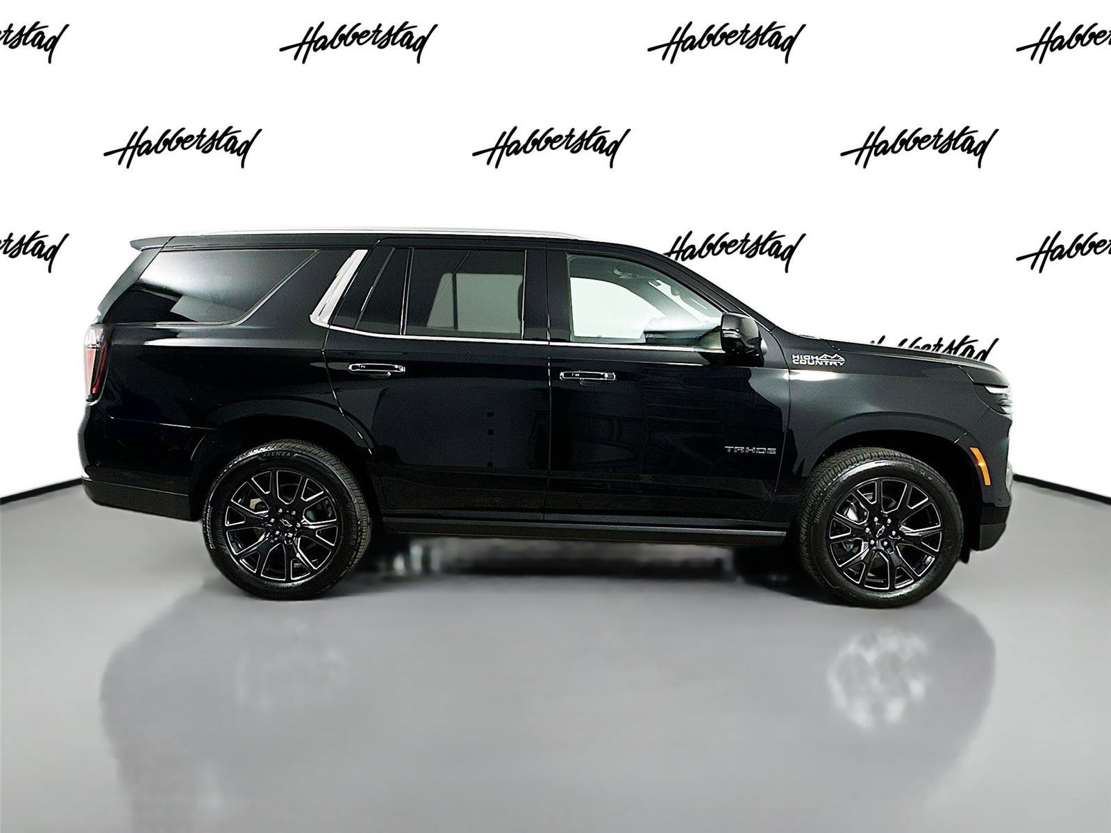 Used 2025 Chevrolet Tahoe High Country image 4