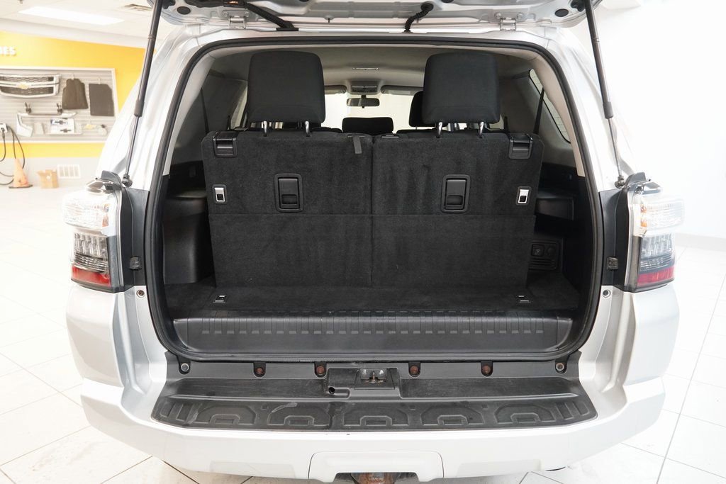 Used 2019 Toyota 4Runner SR5 image 13