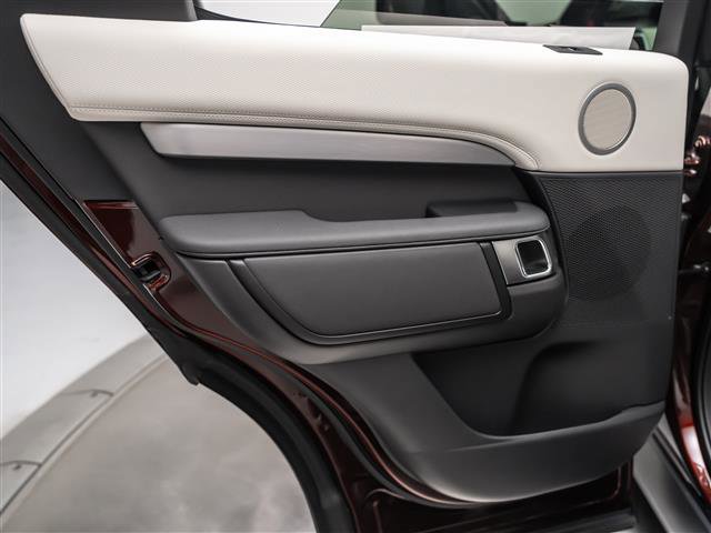 New 2026 Land Rover Discovery Limited Edition AWD/4WD image 25